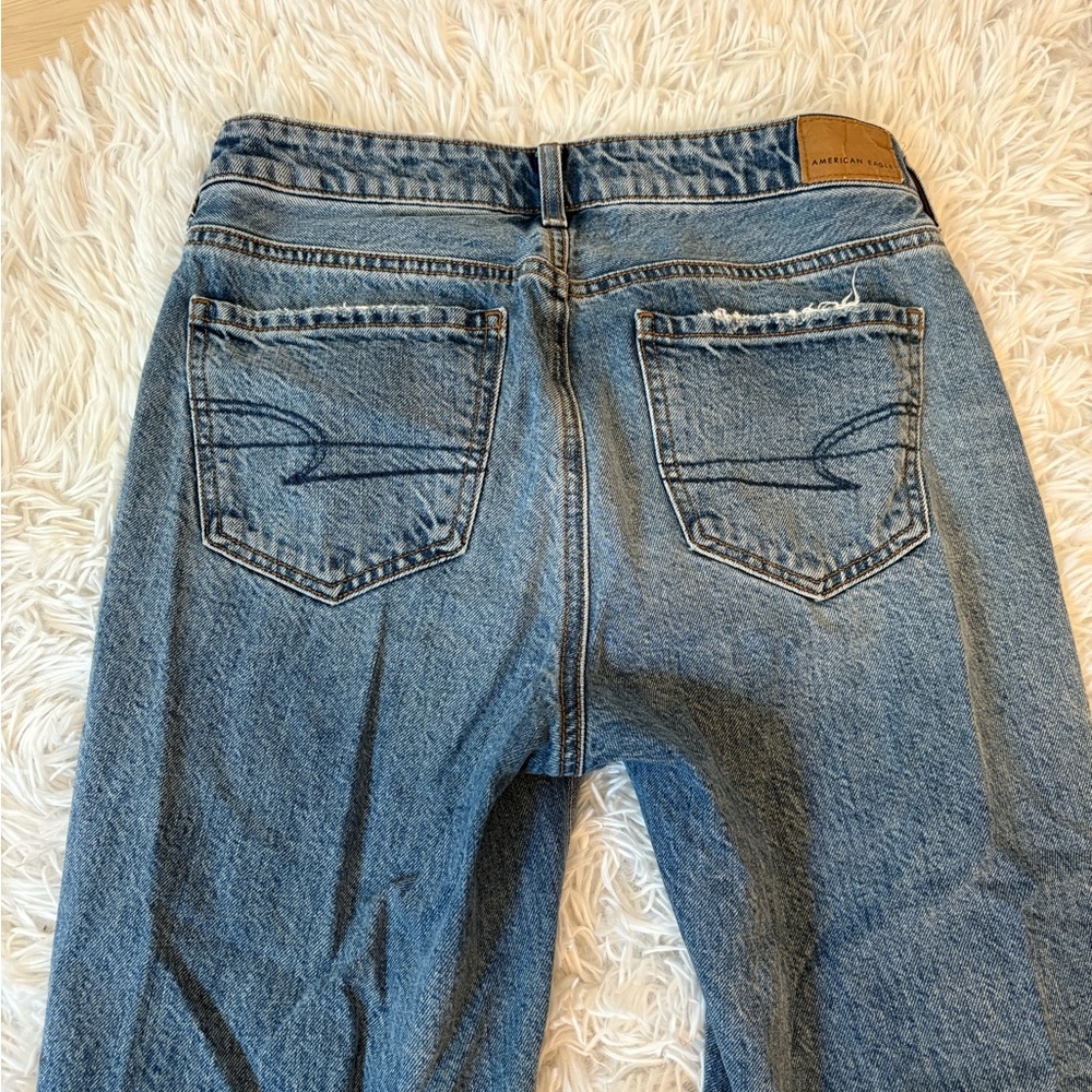 American Eagle Outfitters Women's Tomgirl Blue Jeans - Picture 2 of 4